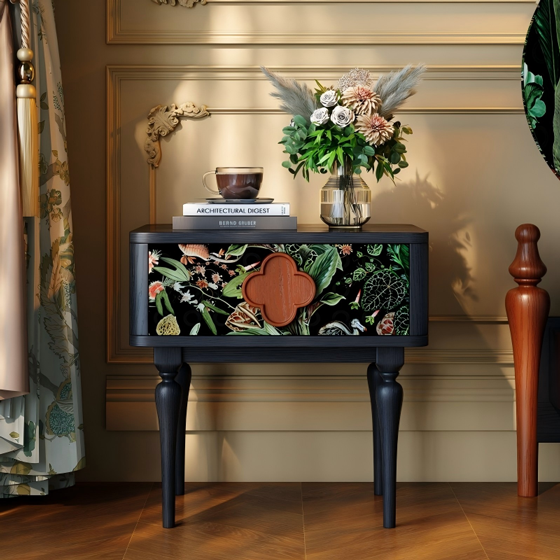 小花朵床头柜静谧黑