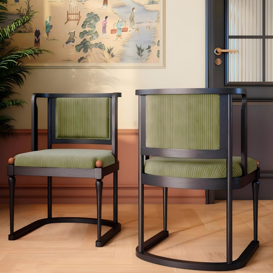 温情港餐椅烟熏黑